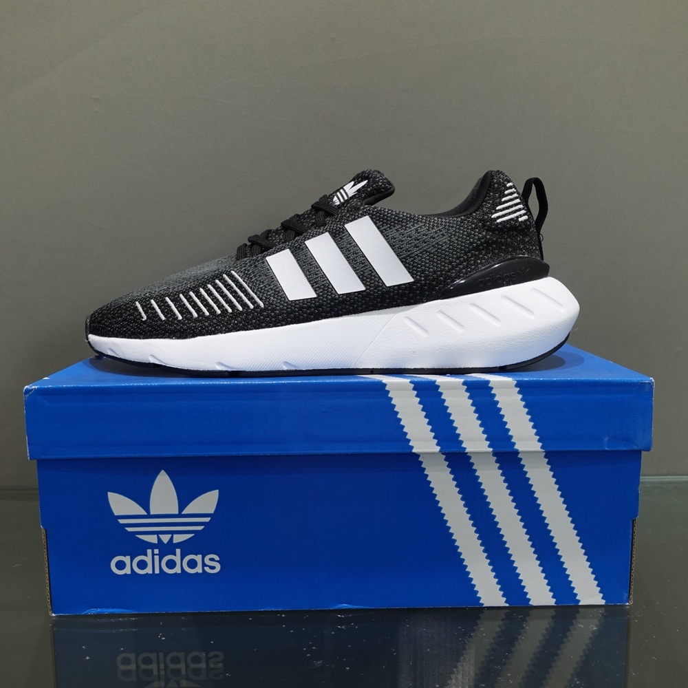 Adidas Swift Run 22 Women's Sneakers Black #971 - Picture 7 of 7